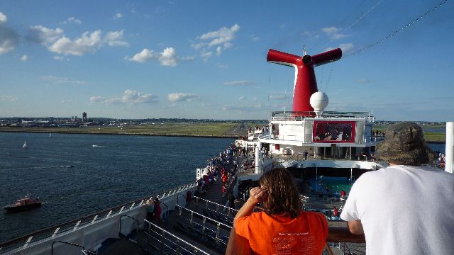 [airport near the Boston cruiseship port]